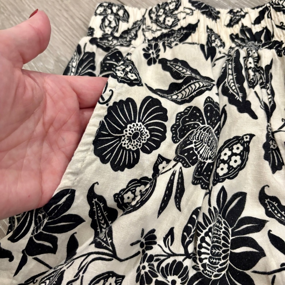 Panama Jack Black & White Floral Linen Blend Wide Leg Pants Size Small - Picture 4 of 7